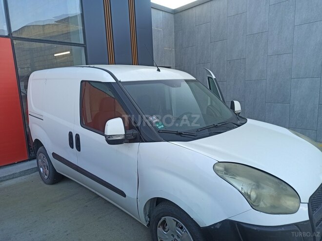 Fiat Doblo 2011, 275,000 km - 1.3 l - Bakı