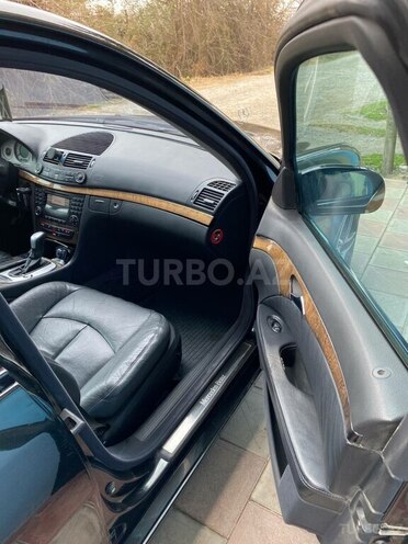 Mercedes E 220 d 2004, 262,000 km - 2.2 l - Bərdə