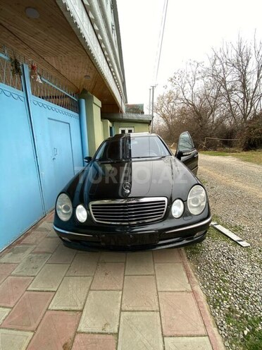 Mercedes E 220 d 2004, 262,000 km - 2.2 l - Bərdə