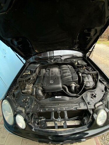 Mercedes E 220 d 2004, 262,000 km - 2.2 l - Bərdə