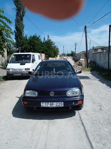 Volkswagen Golf 1995, 51,000 km - 1.8 л - Şabran