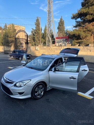 Hyundai i30 2010, 221,963 km - 1.4 l - Şirvan