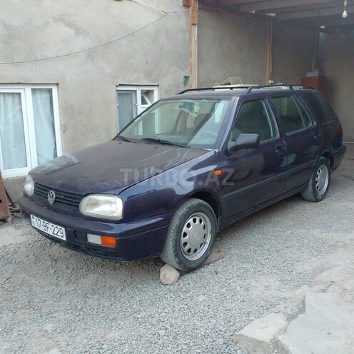 Volkswagen Golf 1995, 51,000 km - 1.8 л - Şabran