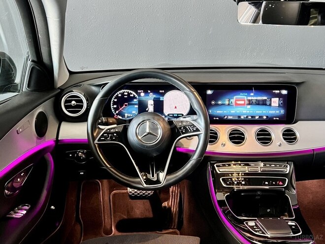 Mercedes E 200-4