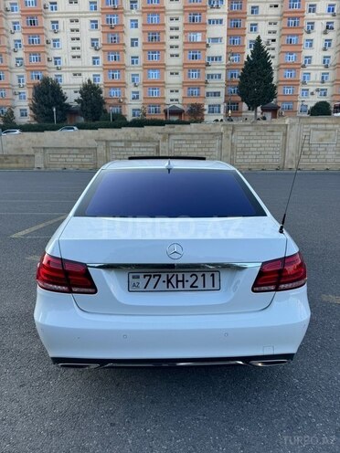 Mercedes E 220 d 2014, 211,522 km - 2.2 l - Bakı