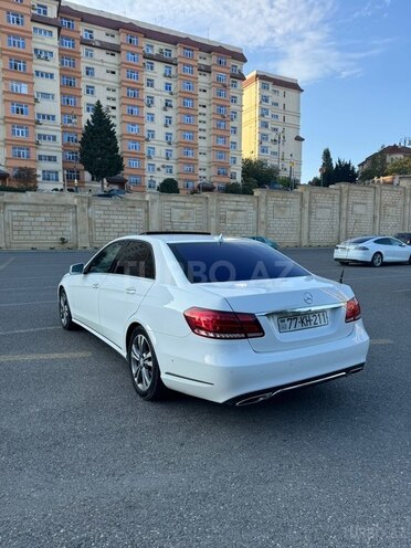 Mercedes E 220 d 2014, 211,522 km - 2.2 l - Bakı