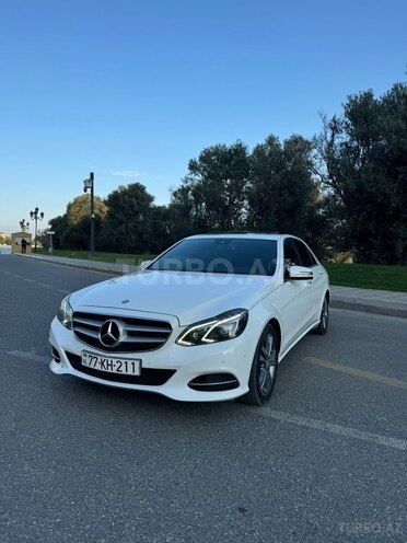 Mercedes E 220 d 2014, 211,522 km - 2.2 l - Bakı