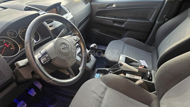 Opel Zafira 2009, 242,000 km - 1.7 l - Şamaxı