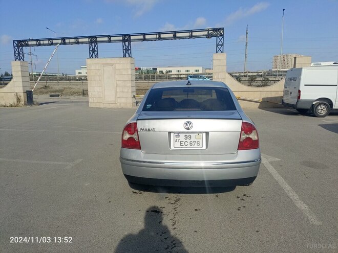 Volkswagen Passat 2003, 211,503 km - 1.8 l - Xırdalan
