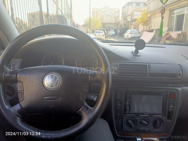 Volkswagen Passat 2003, 211,503 km - 1.8 l - Xırdalan