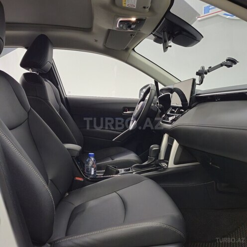 Toyota Corolla Cross 2024, 2,009 km - 2.0 л - Sumqayıt