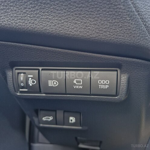 Toyota Corolla Cross 2024, 2,009 km - 2.0 л - Sumqayıt