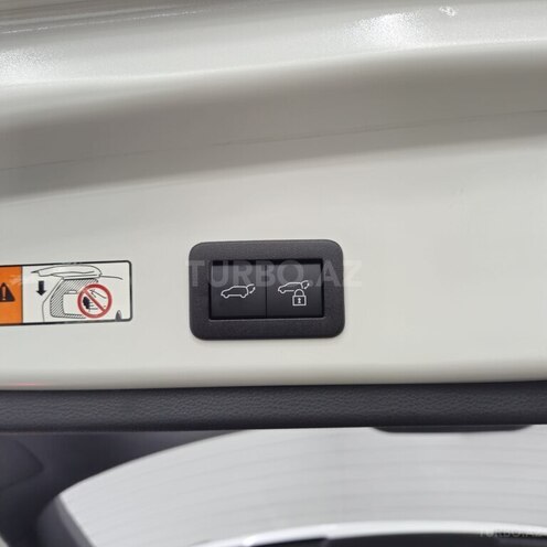 Toyota Corolla Cross 2024, 2,009 km - 2.0 л - Sumqayıt