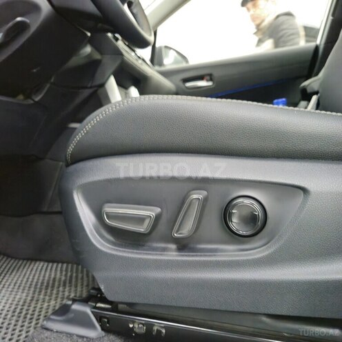 Toyota Corolla Cross 2024, 2,009 km - 2.0 л - Sumqayıt