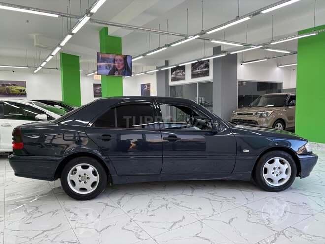 Mercedes C 180-6