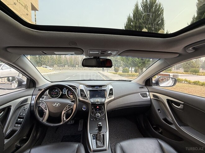 Hyundai Avante 2015, 129,567 km - 1.6 l - Balakən