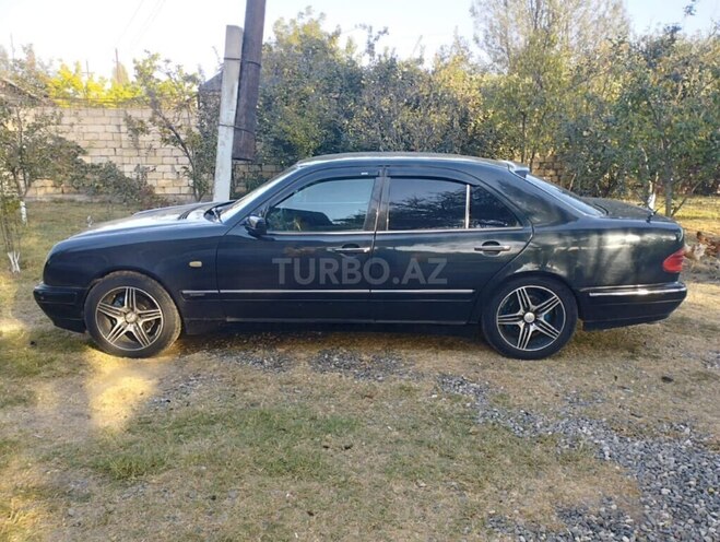Mercedes E 230 1997, 560,000 km - 2.3 l - Şirvan