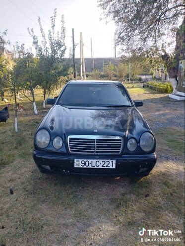 Mercedes E 230 1997, 560,000 km - 2.3 l - Şirvan