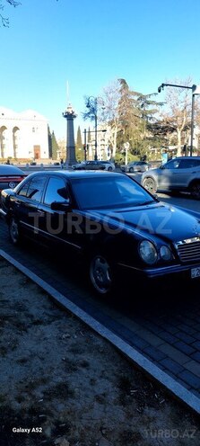 Mercedes E 280 1998, 355,680 km - 2.8 l - Gəncə