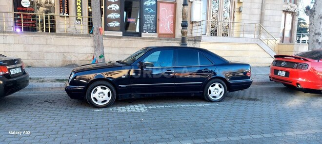 Mercedes E 280 1998, 355,680 km - 2.8 l - Gəncə