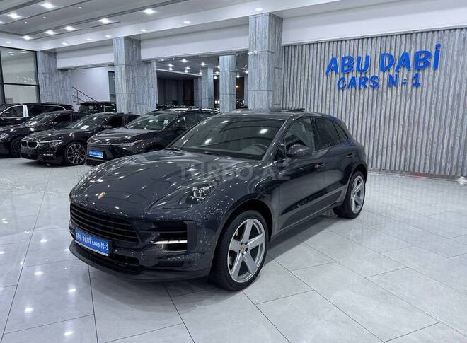 Porsche Macan-1