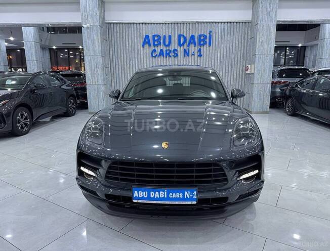 Porsche Macan-2