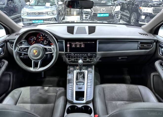 Porsche Macan-8