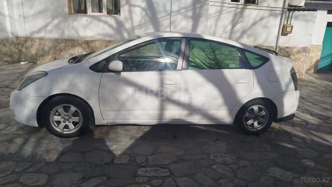 Toyota Prius 2009, 300,000 km - 1.5 л - Bakı