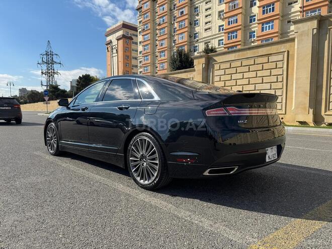 Lincoln MKZ-8