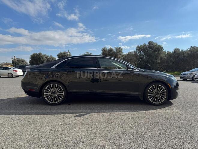 Lincoln MKZ-5