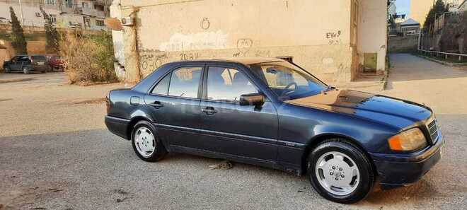 Mercedes C 200 1995, 50,000 km - 2.0 л - Bakı