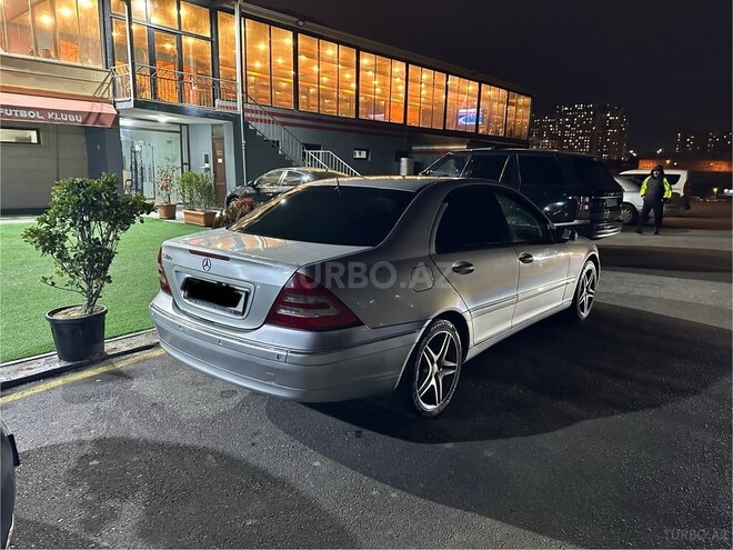Mercedes C 200 2000, 289,000 km - 2.0 l - Bakı