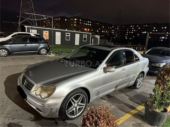 Mercedes C 200 2000, 289,000 km - 2.0 l - Bakı