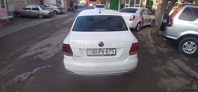 Volkswagen Polo 2019, 132,406 km - 1.6 л - Bakı