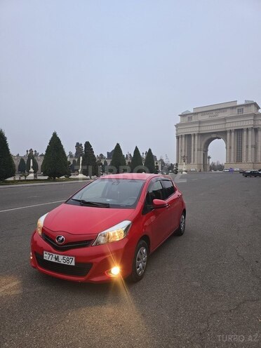 Toyota Vitz 2012, 107,000 km - 1.3 l - Bakı
