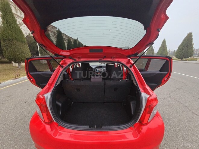 Toyota Vitz 2012, 107,000 km - 1.3 l - Bakı