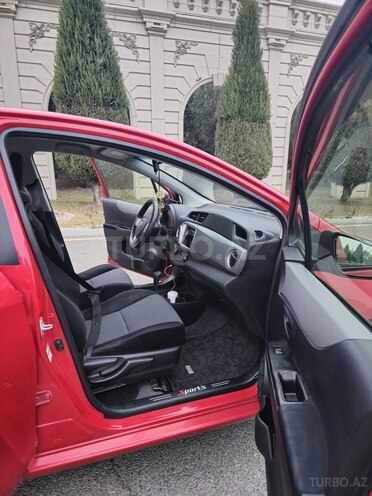 Toyota Vitz 2012, 107,000 km - 1.3 l - Bakı