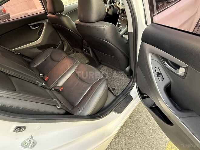 Hyundai Avante 2015, 129,567 km - 1.6 l - Balakən