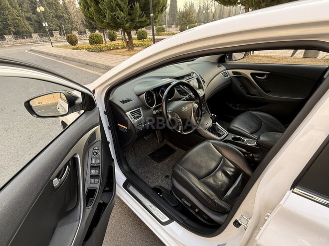 Hyundai Avante 2015, 129,567 km - 1.6 l - Balakən