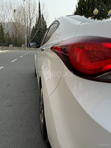 Hyundai Avante 2015, 129,567 km - 1.6 l - Balakən
