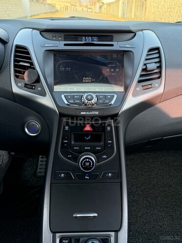 Hyundai Avante 2015, 129,567 km - 1.6 l - Balakən