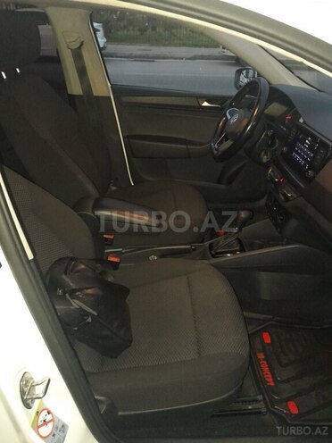 Volkswagen Polo 2021, 120,140 km - 1.6 л - Bakı