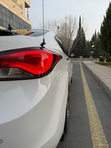 Hyundai Avante 2015, 129,567 km - 1.6 l - Balakən