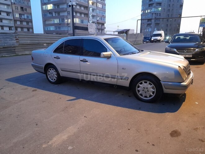 Mercedes E 200 1997, 253,663 km - 2.0 л - Bakı