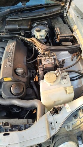 Mercedes E 240 1998, 495,000 km - 2.4 l - Göyçay