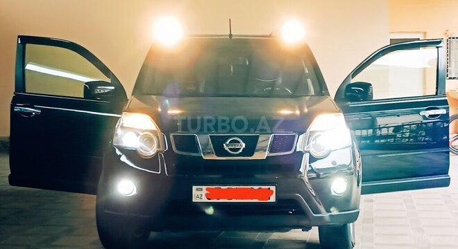 Nissan X-Trail 2012, 239,000 km - 2.5 l - İmişli