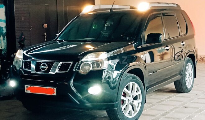 Nissan X-Trail 2012, 239,000 km - 2.5 l - İmişli