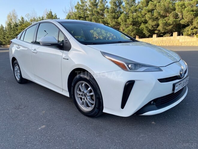 Toyota Prius 2019, 90,800 km - 1.8 l - Şamaxı