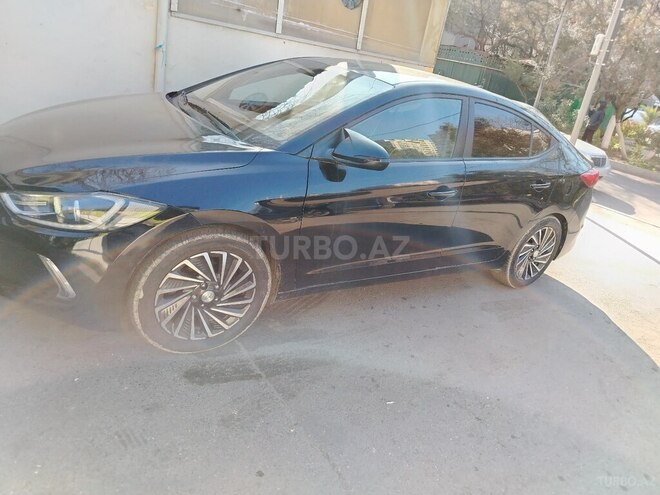 Hyundai Elantra 2016, 255,387 km - 2.0 л - Bakı