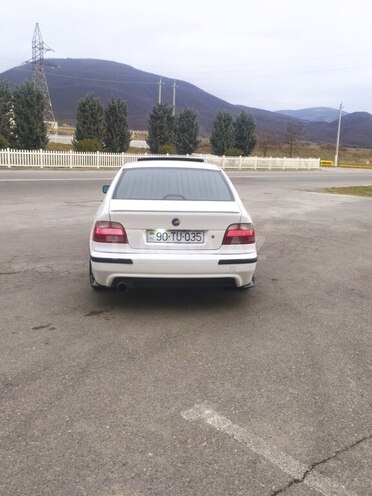 BMW 535 1998, 345,000 km - 3.5 l - İsmayıllı